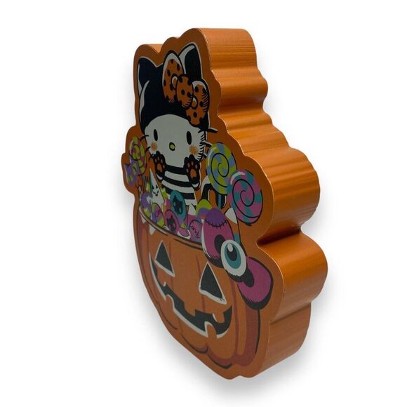 HELLO KITTY Halloween Wood Desk / Wall Sign ART Pumpkin NWT 8" - Picture 3 of 7